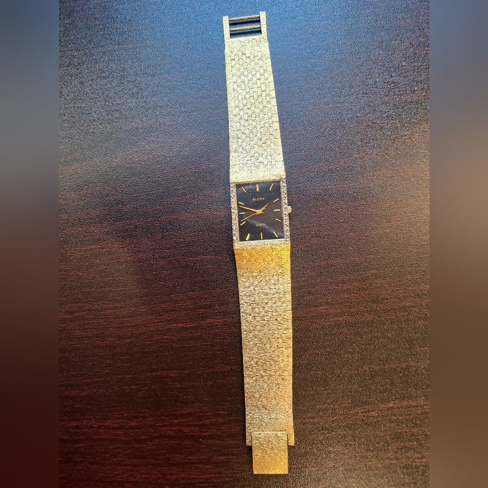 Vintage Elgin Watch Brushed Gold Textured Diamond Bezel - Picture 3 of 6